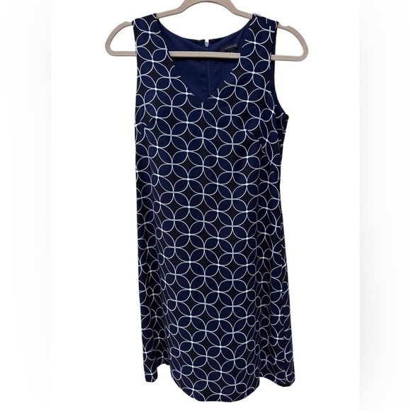 Ann Taylor Dresses & Skirts - Ann Taylor Dress Black/Blue White pattern size 2 zipper back sleeveless